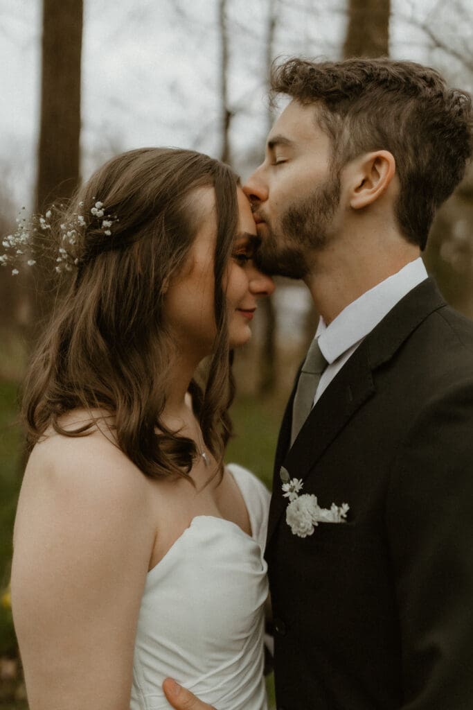 fernwood botanical garden wedding portraits bride and groom