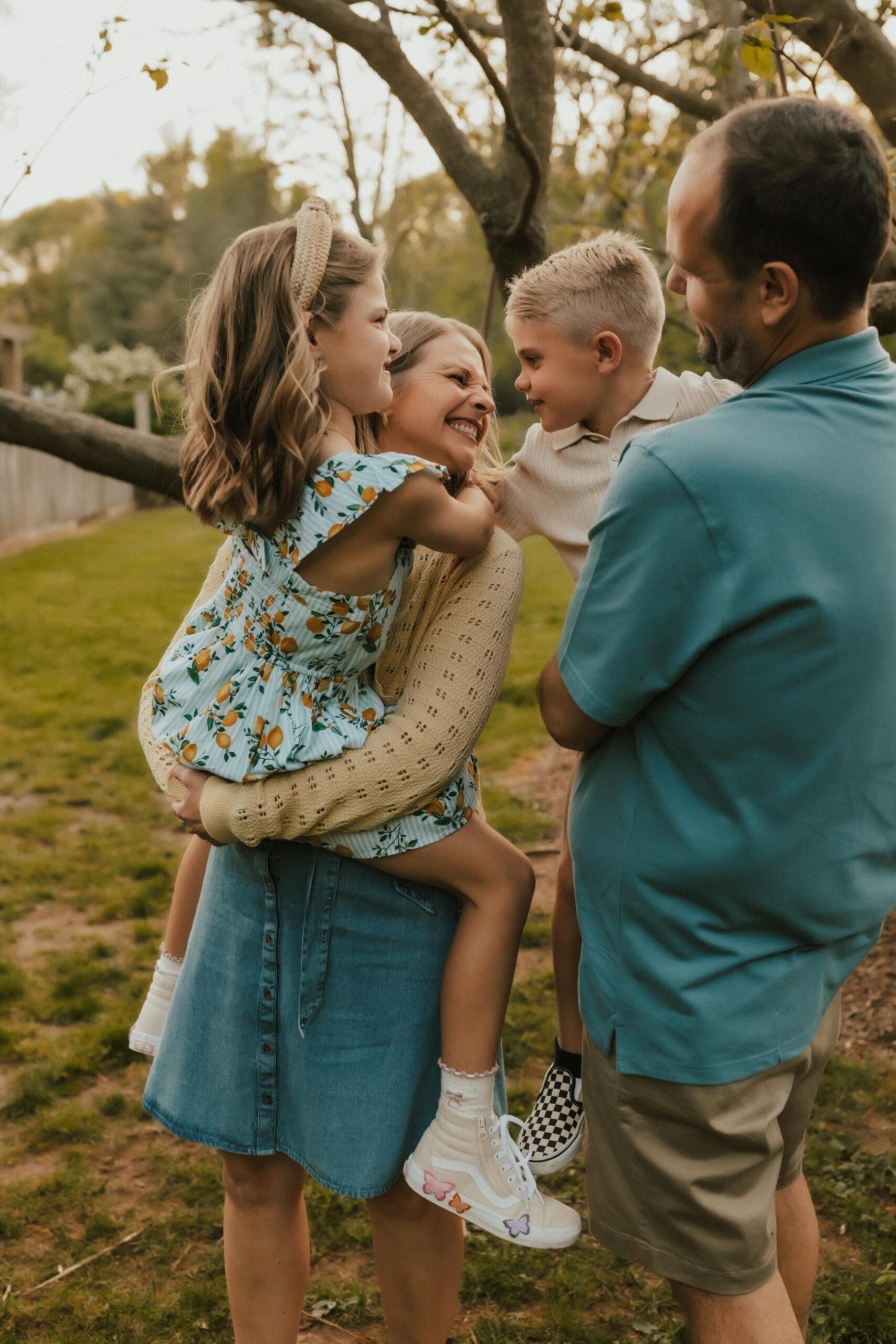 candid moment with family at defries garden